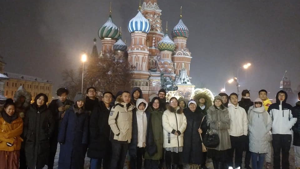 Новогодняя экскурсия по Москве
