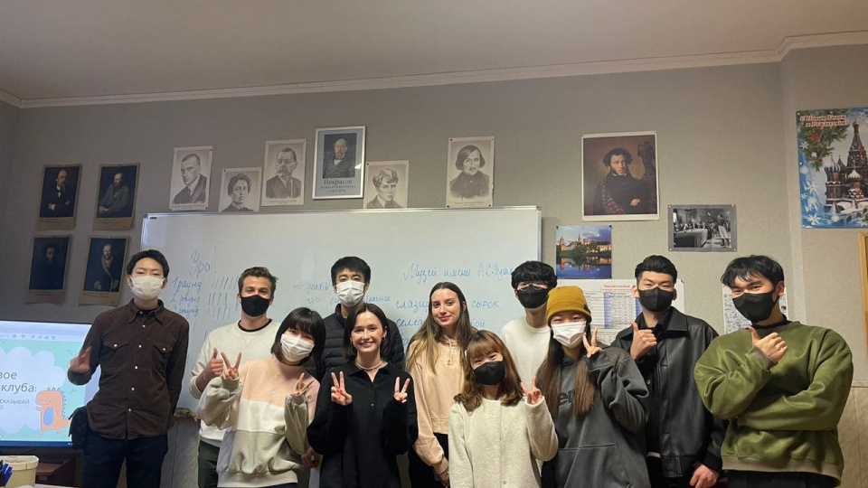 «Красота в глазах смотрящего». «Русские пятницы» в Институте