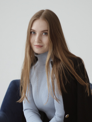 Устинова Анна Дмитриевна